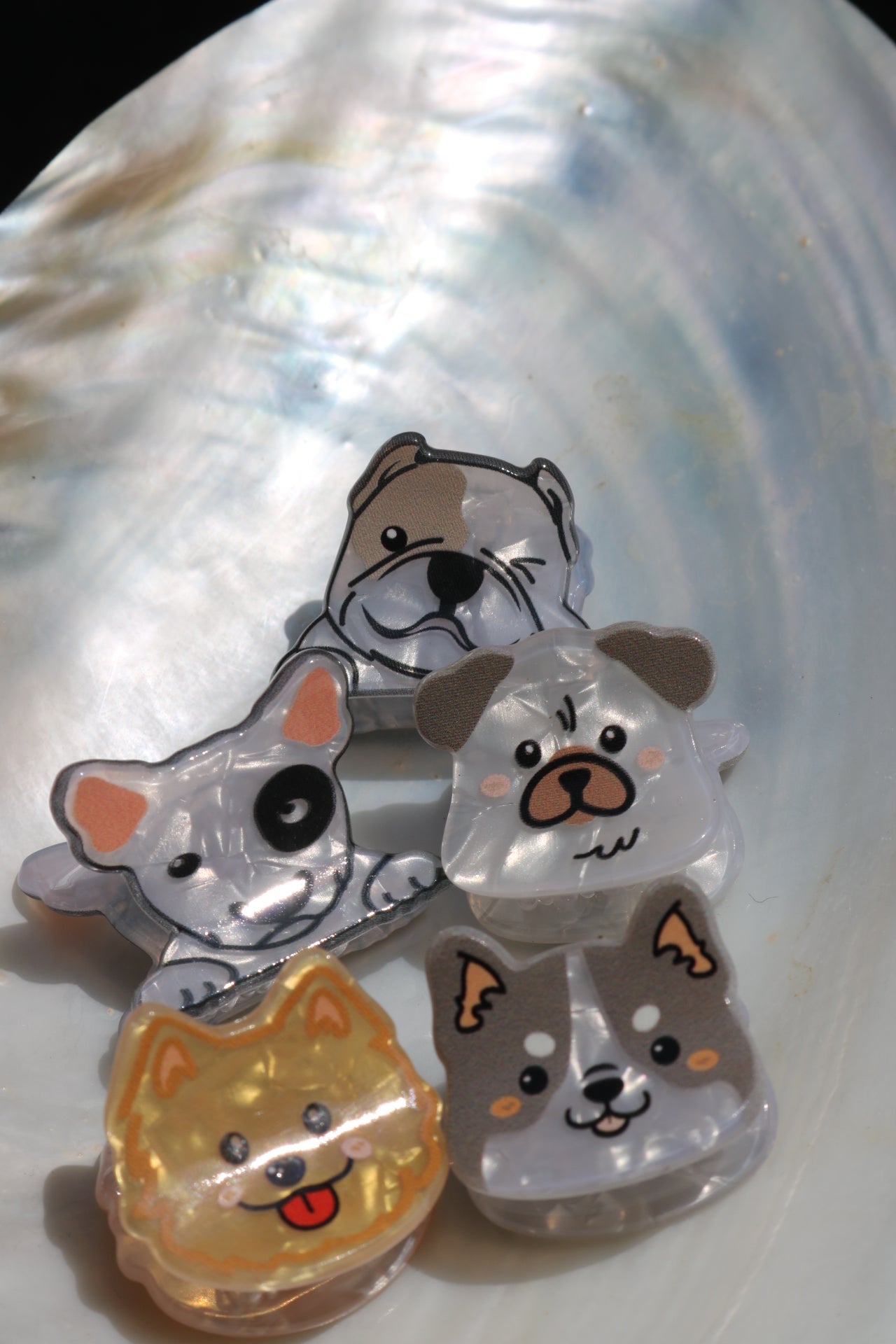 Kleine Hunde-Spangen