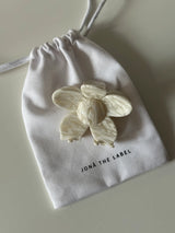FLOWER Clip von JONÅ THE LABEL