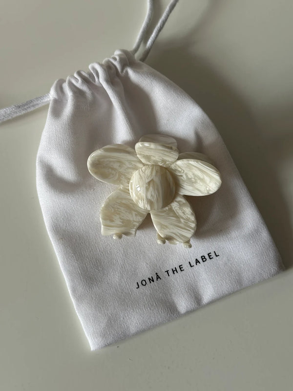 FLOWER Clip von JONÅ THE LABEL