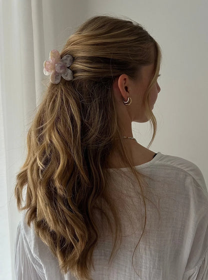 FLOWER Clip von JONÅ THE LABEL